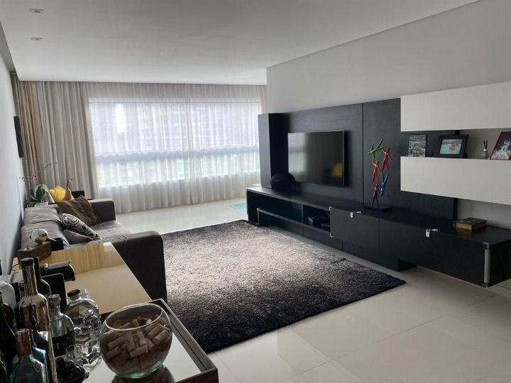 Apartamento para alugar com 3 quartos, 148m² - Foto 4