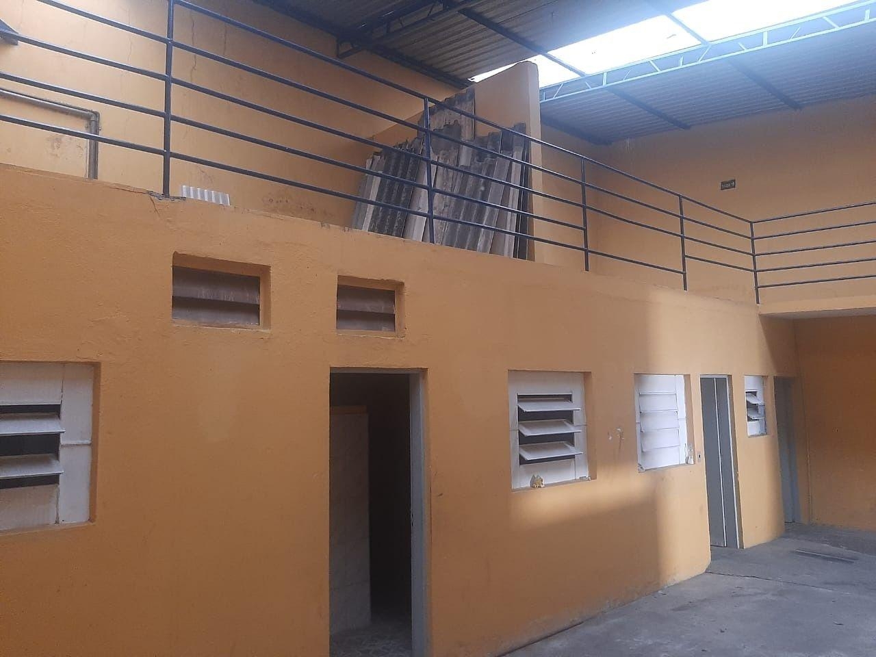 Depósito-Galpão-Armazém para alugar, 400m² - Foto 5
