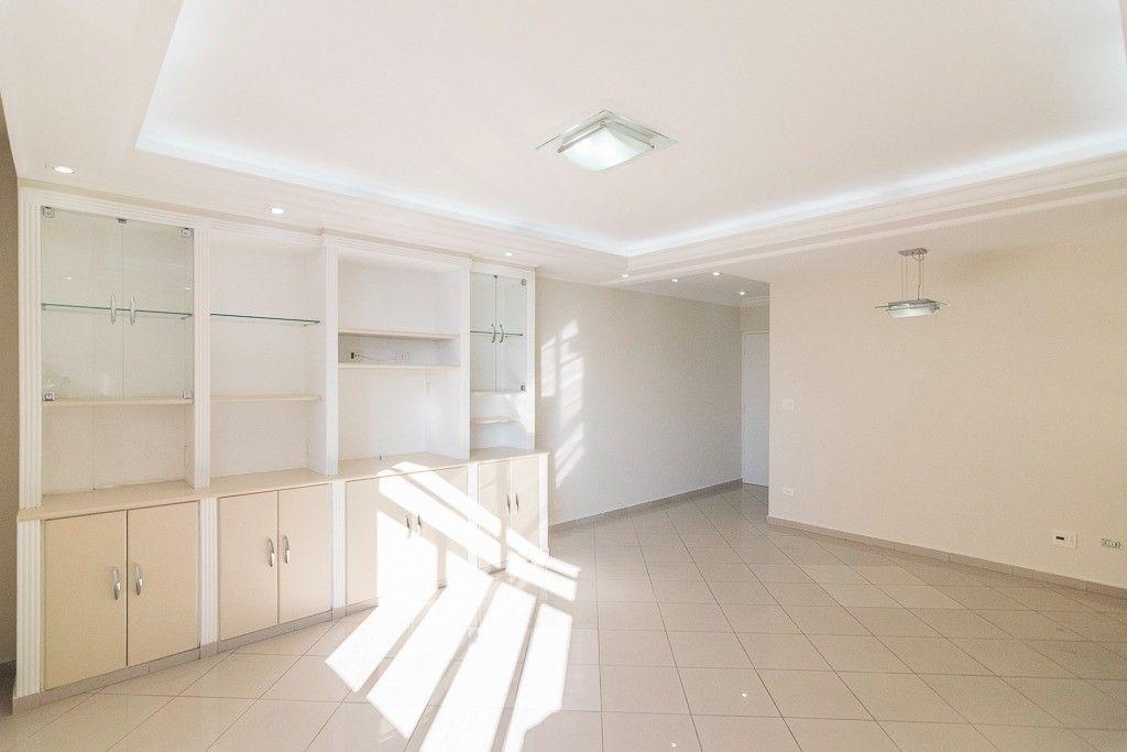Apartamento para alugar com 4 quartos, 140m² - Foto 3