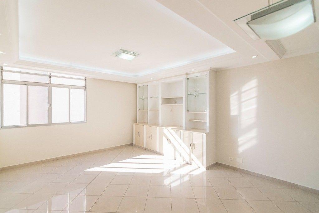 Apartamento para alugar com 4 quartos, 140m² - Foto 6