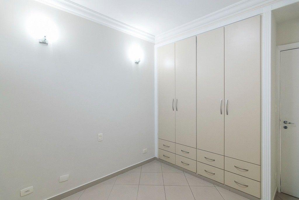 Apartamento para alugar com 4 quartos, 140m² - Foto 32