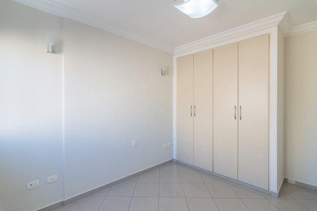 Apartamento para alugar com 4 quartos, 140m² - Foto 37