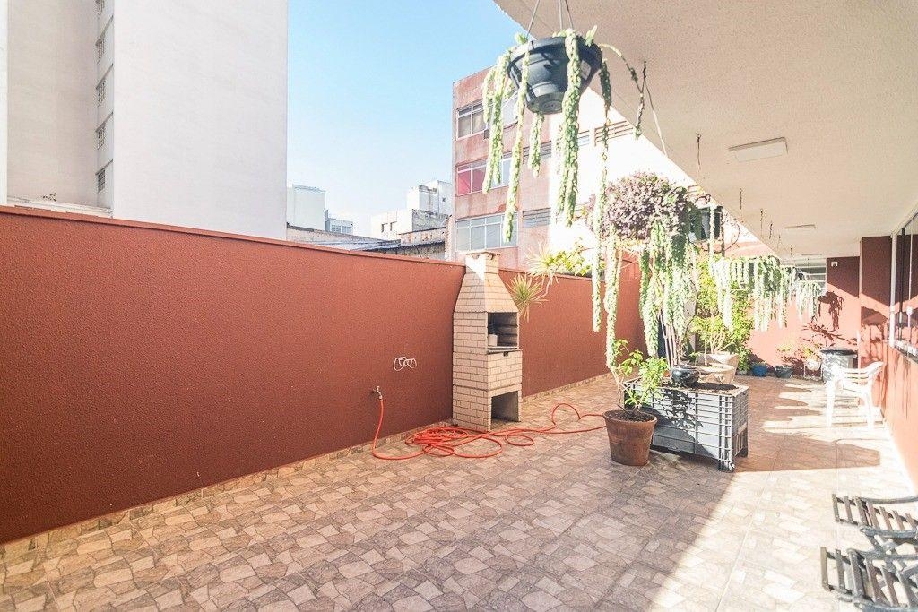 Apartamento para alugar com 4 quartos, 140m² - Foto 57