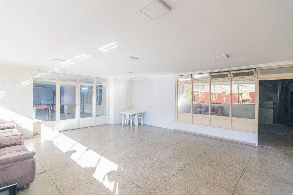 Apartamento para alugar com 4 quartos, 140m² - Foto 59
