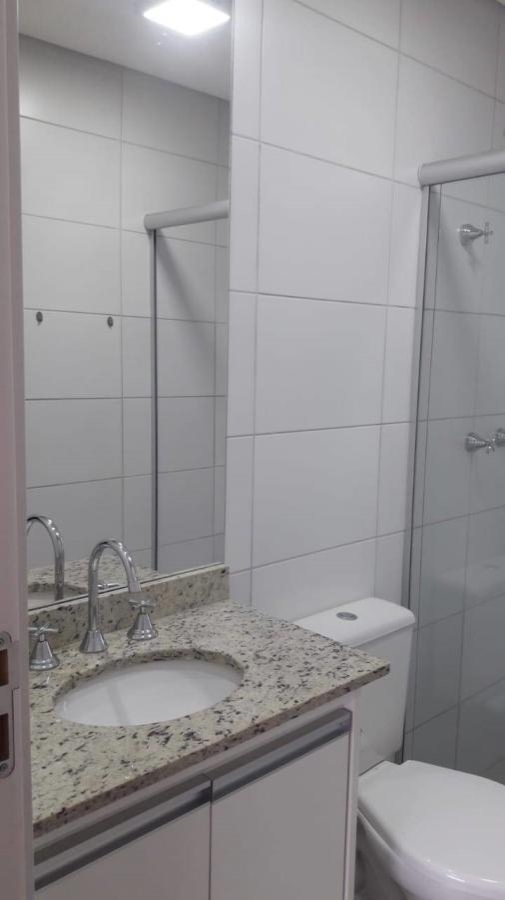 Apartamento para alugar com 2 quartos, 75m² - Foto 6