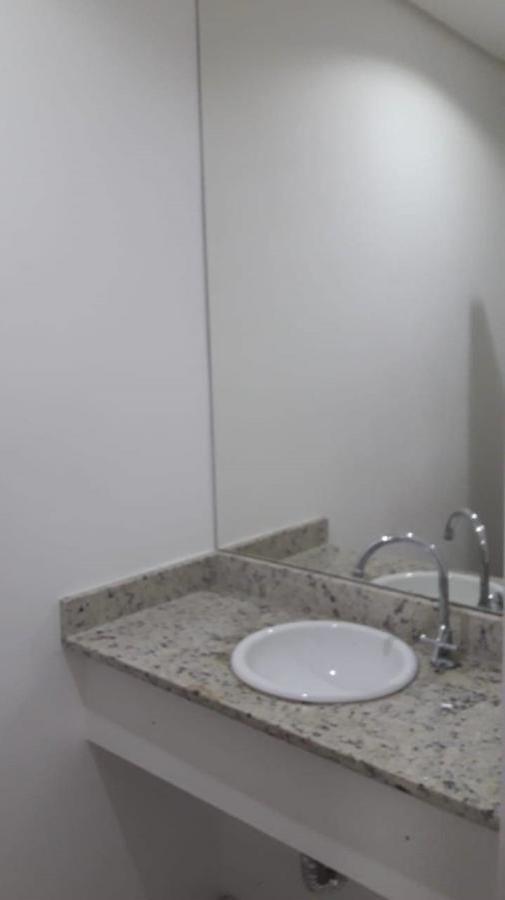 Apartamento para alugar com 2 quartos, 75m² - Foto 7