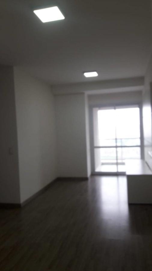 Apartamento para alugar com 2 quartos, 75m² - Foto 10