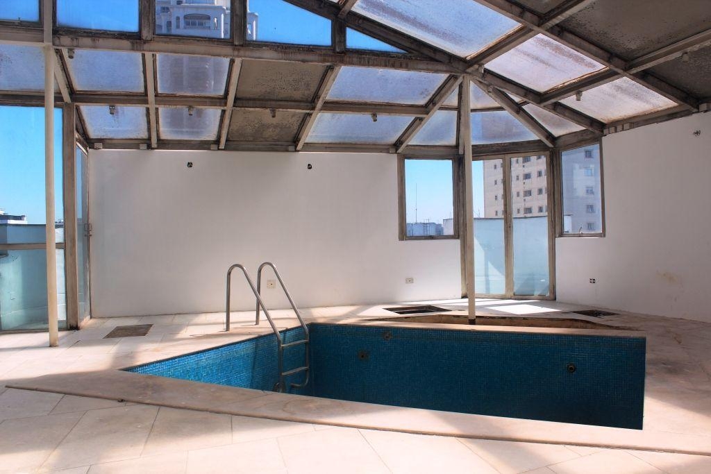 Cobertura à venda com 3 quartos, 642m² - Foto 1