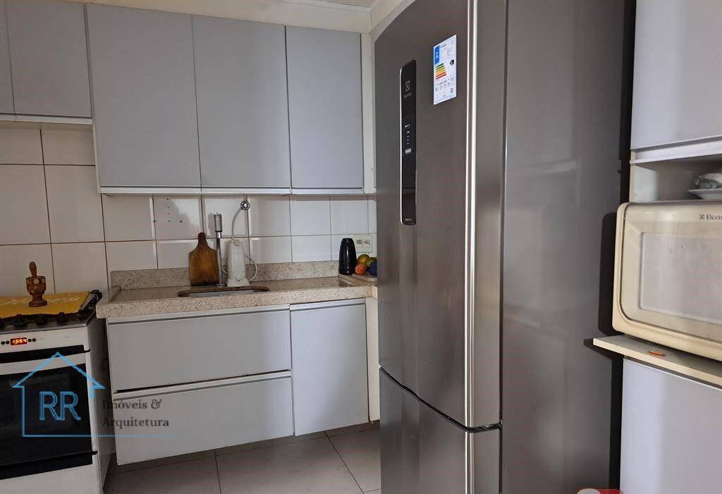 Apartamento à venda com 3 quartos, 72m² - Foto 7