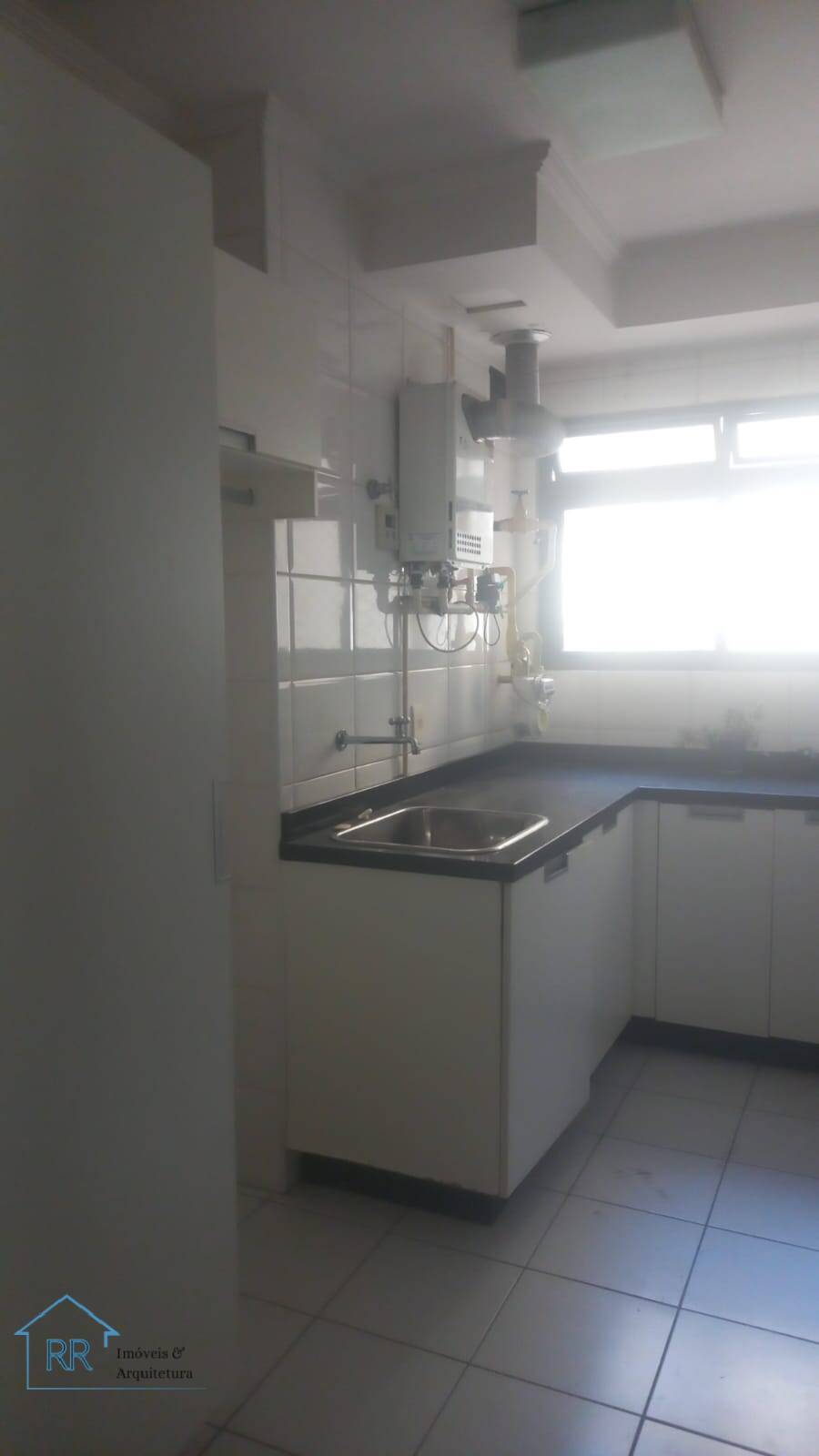Apartamento para alugar com 3 quartos, 122m² - Foto 13