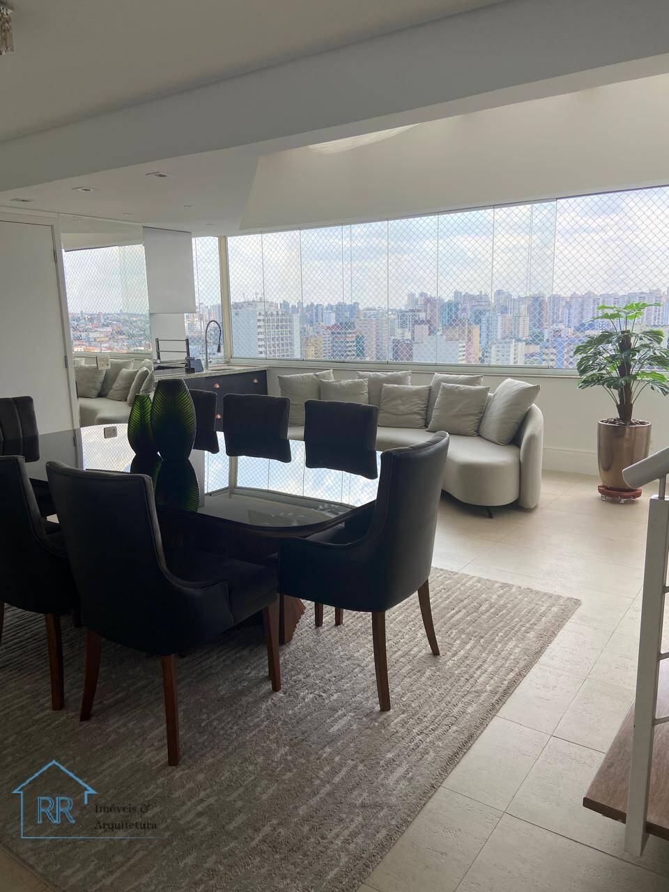 Cobertura para alugar com 3 quartos, 227m² - Foto 2