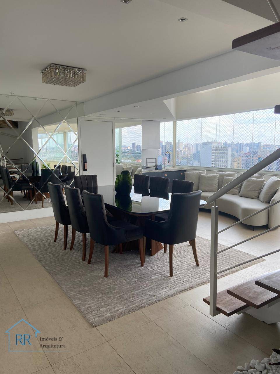 Cobertura para alugar com 3 quartos, 227m² - Foto 1