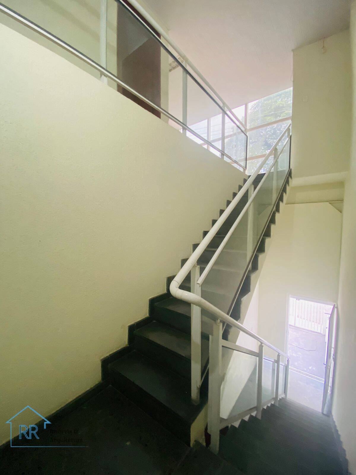 Depósito-Galpão-Armazém para alugar, 715m² - Foto 3