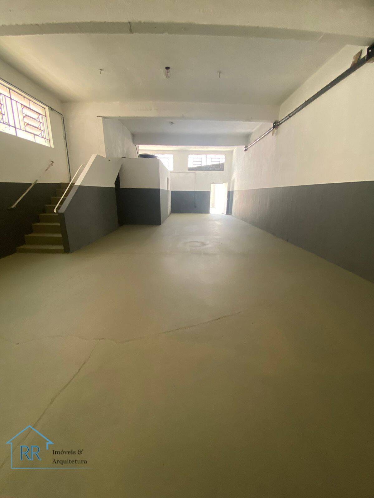 Depósito-Galpão-Armazém para alugar, 352m² - Foto 1
