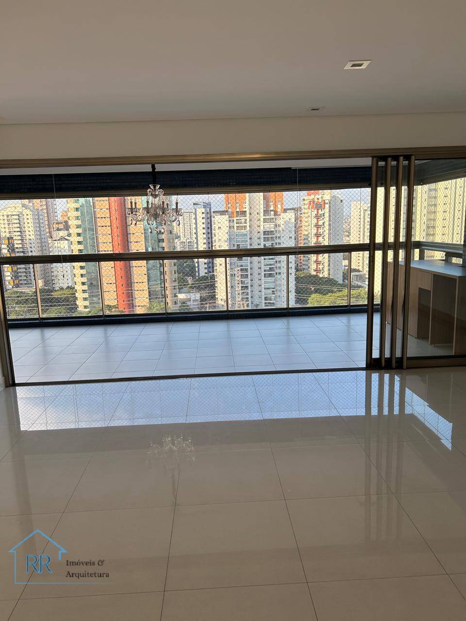 Apartamento para alugar com 4 quartos, 175m² - Foto 5