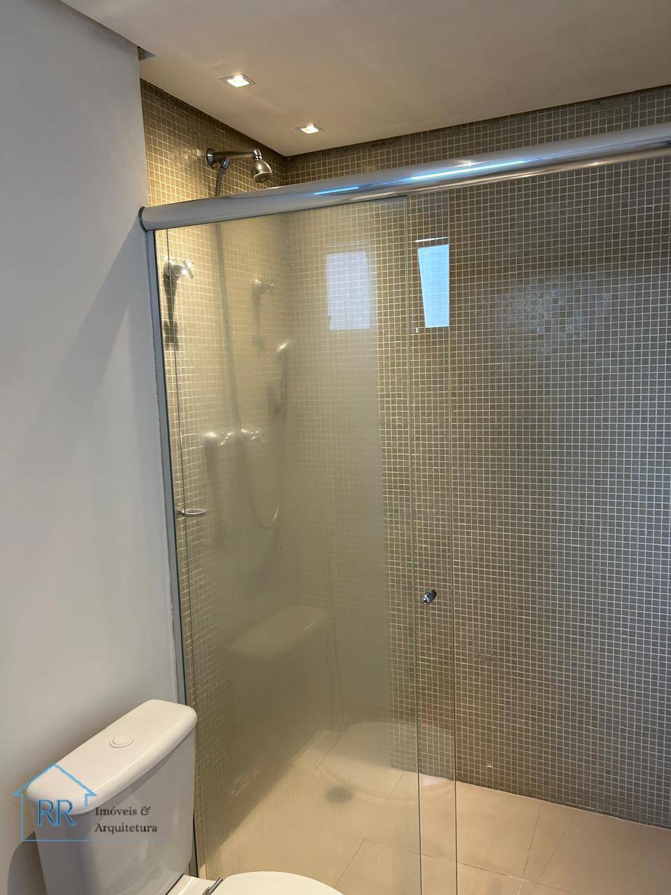 Apartamento para alugar com 4 quartos, 175m² - Foto 16