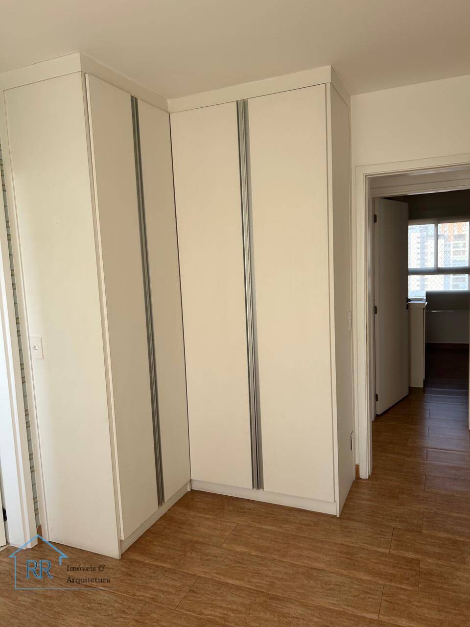 Apartamento para alugar com 4 quartos, 175m² - Foto 15