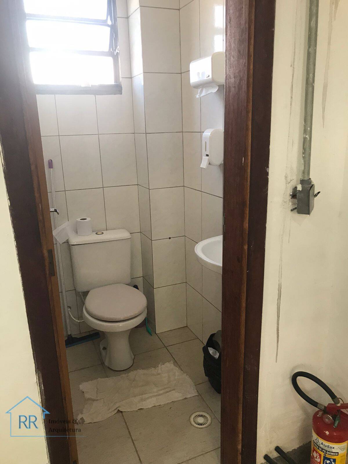 Depósito-Galpão-Armazém para alugar, 160m² - Foto 6