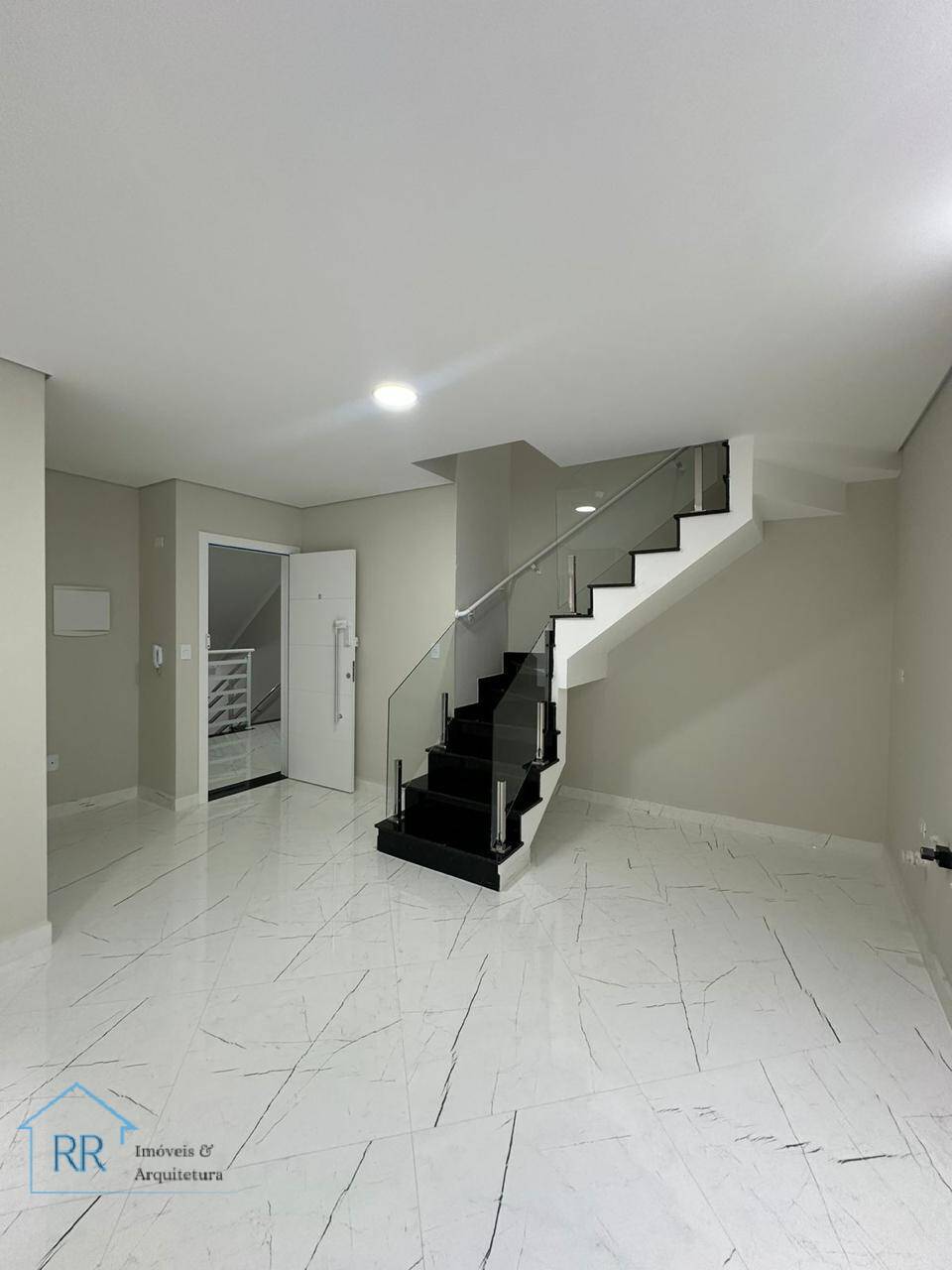 Cobertura à venda com 2 quartos, 124m² - Foto 3