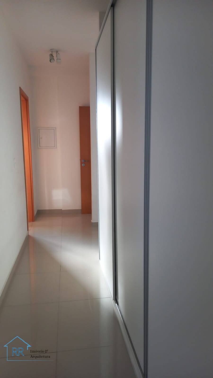 Apartamento para alugar com 2 quartos, 80m² - Foto 3