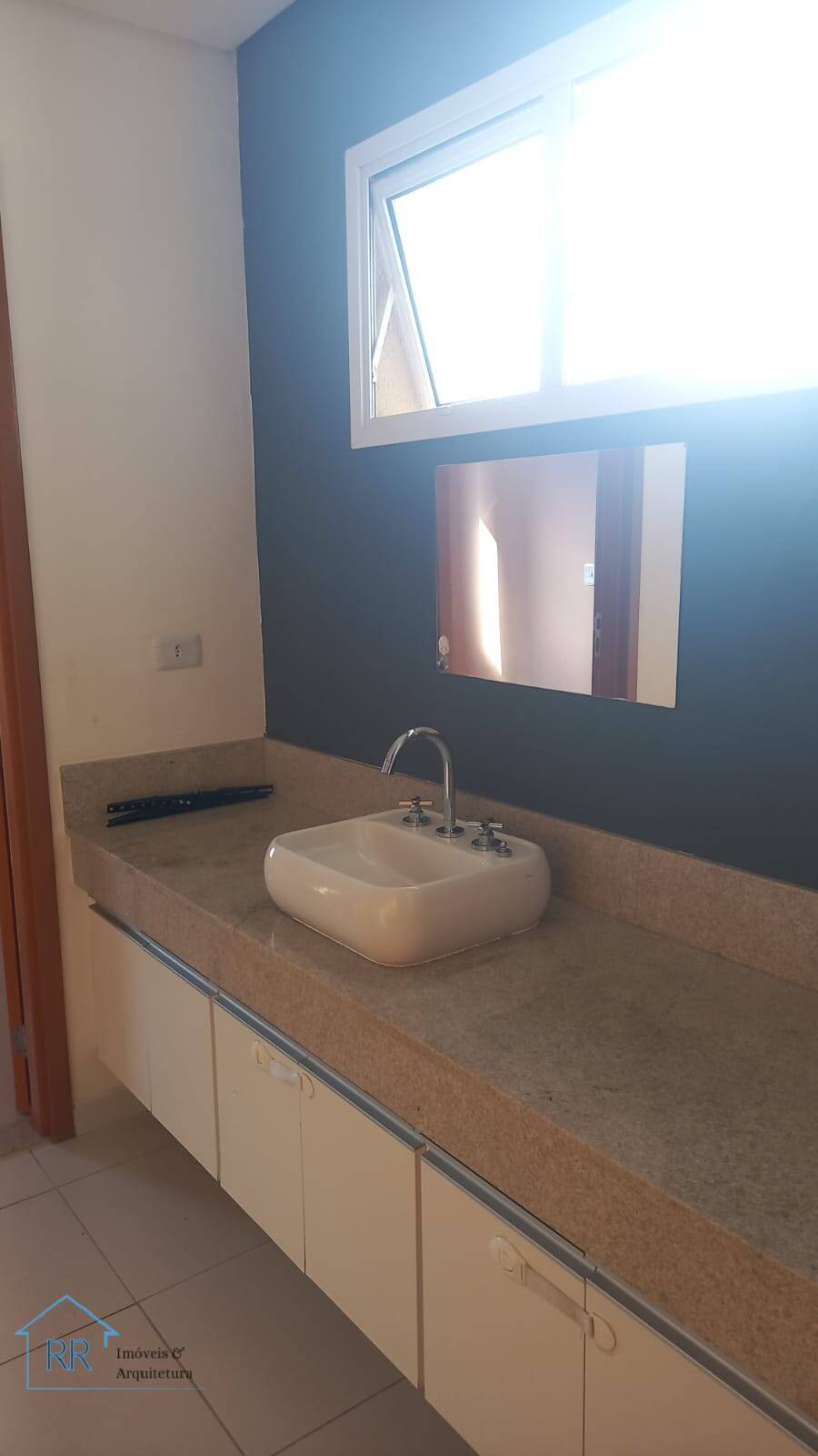 Apartamento para alugar com 2 quartos, 80m² - Foto 15