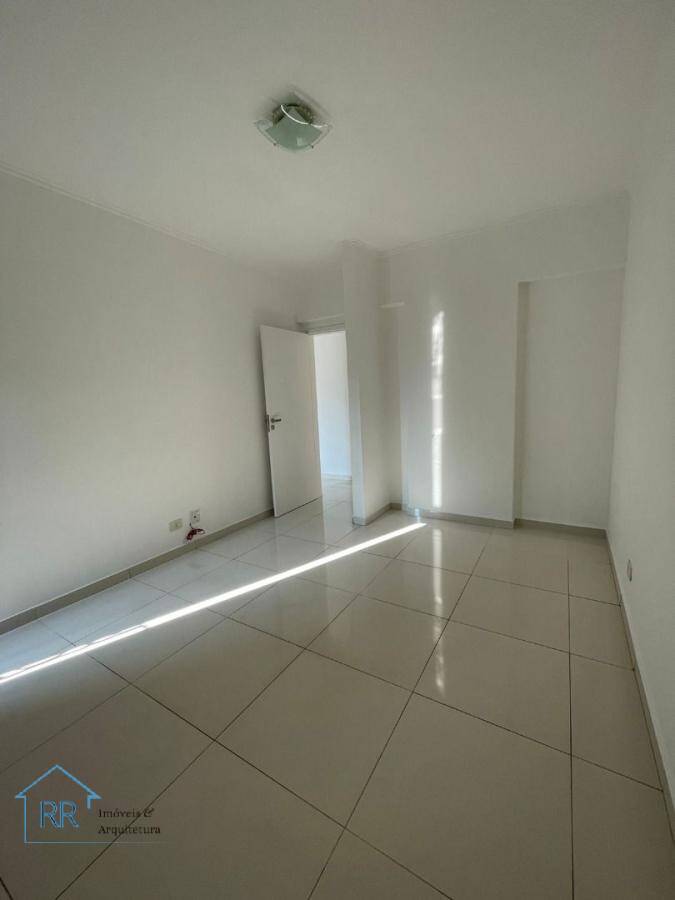 Apartamento, 3 quartos, 131 m² - Foto 2