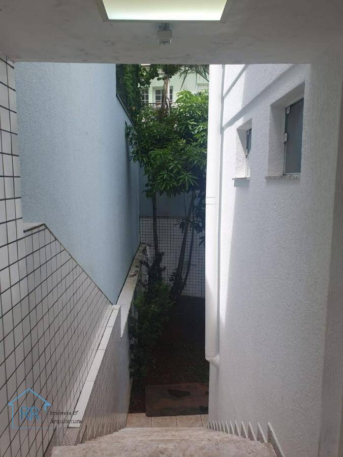 Sobrado para alugar com 3 quartos, 306m² - Foto 34