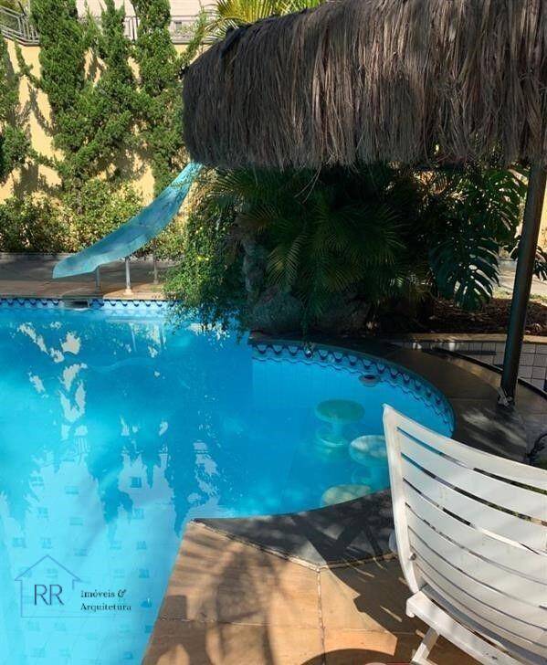 Sobrado, 8 quartos, 769 m² - Foto 2